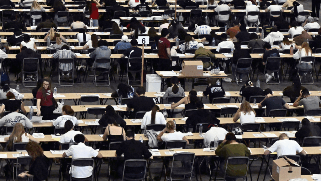 ChatGPT exam scandal: How are Belgian universities dealing with AI?