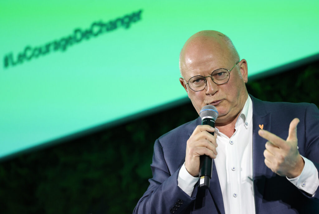 Climate minister in Geneva for plastic pollution treaty