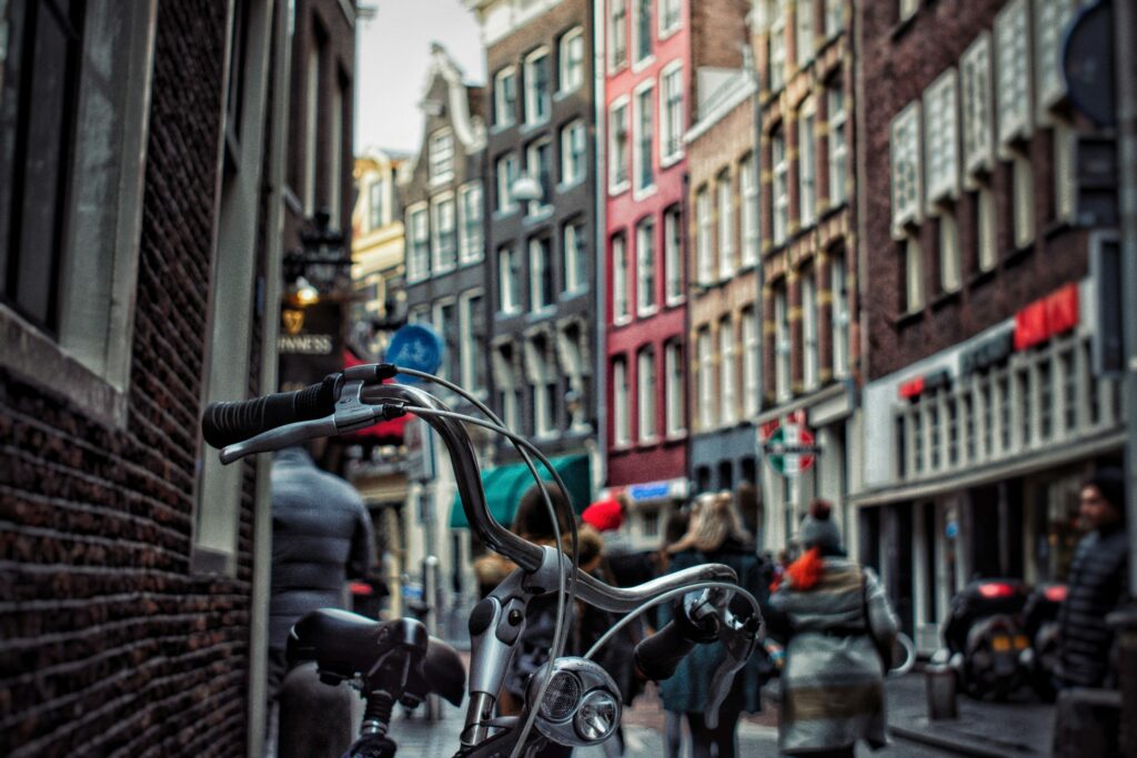 From Belgium to Netherlands by bike - a handy guide