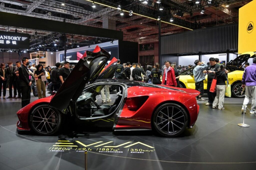 Lotus to cut up to 550 jobs, citing US customs tariffs