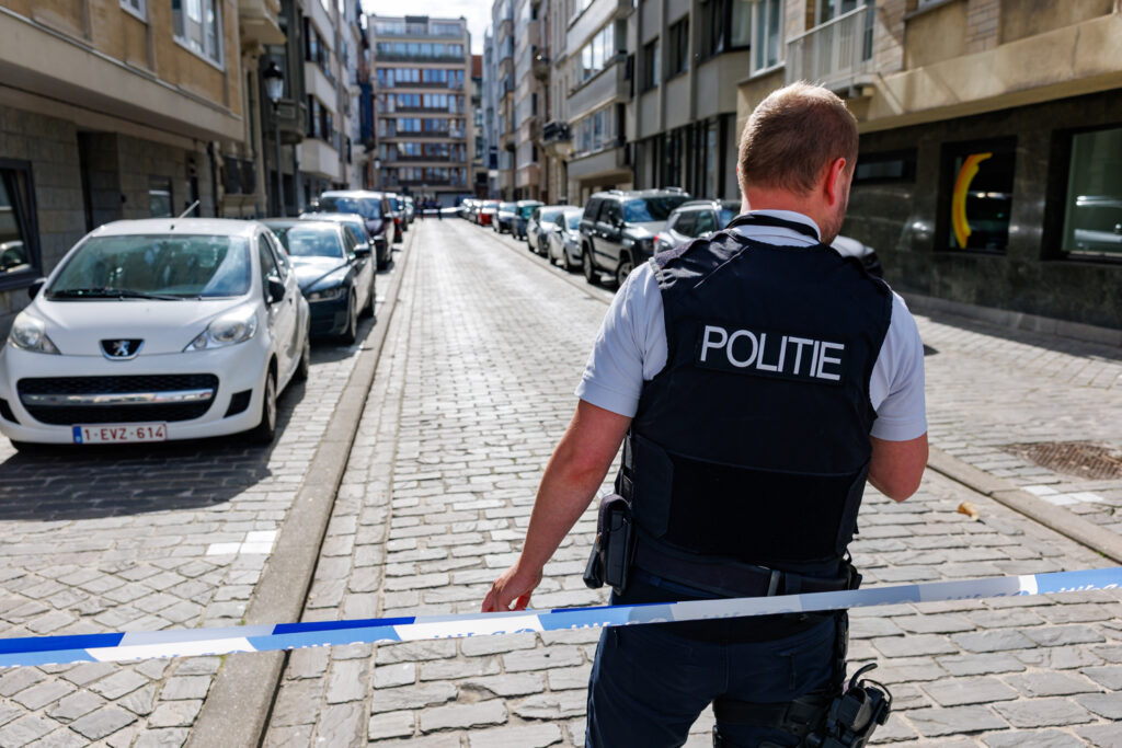 Ostend shooters that killed woman in broad daylight are still on the run