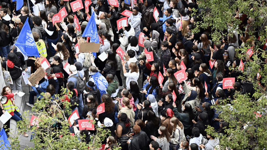 Students lose out as universities cut financial aid in Brussels