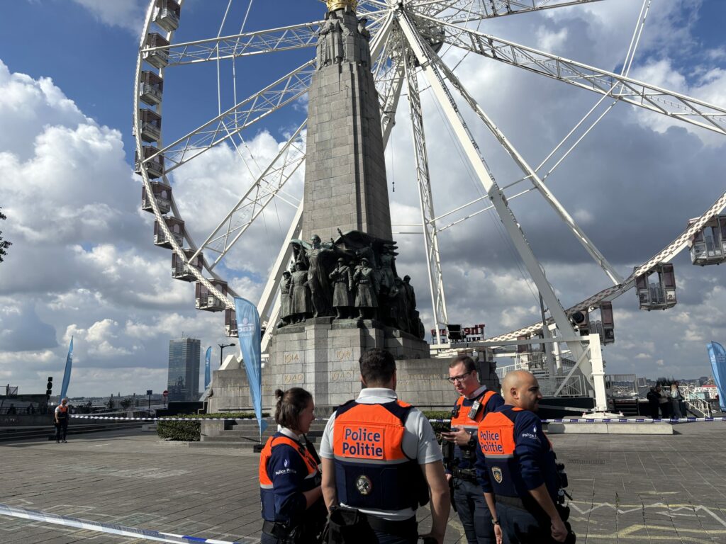 Person dies after fall from big wheel near Palais de Justice