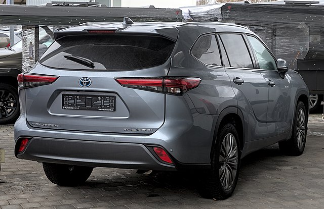 Donald Trump cuts tariffs on Japanese cars to 15%