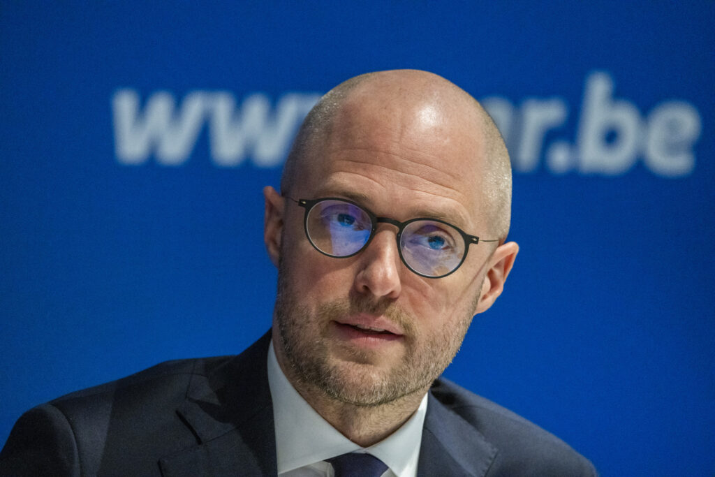 Brussels liberal party leader calls for new regional elections to break political deadlock