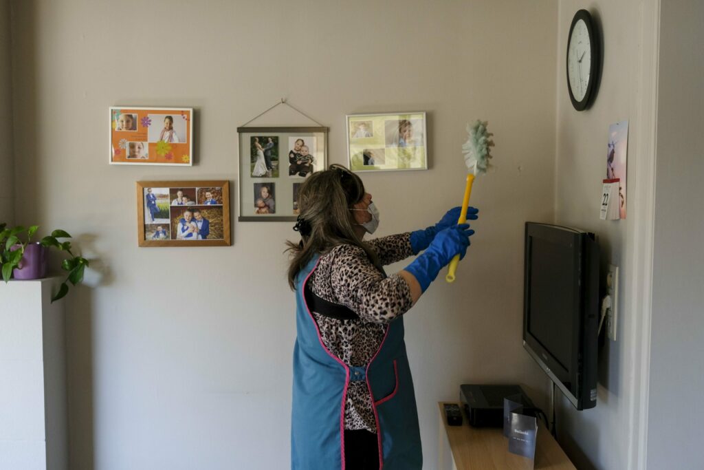 Good housekeeping: How to get a cleaner in Brussels (without breaking the law)