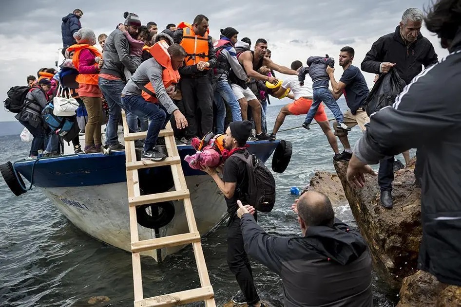 Asylum applications in the EU fall by 23% in the first half of 2025