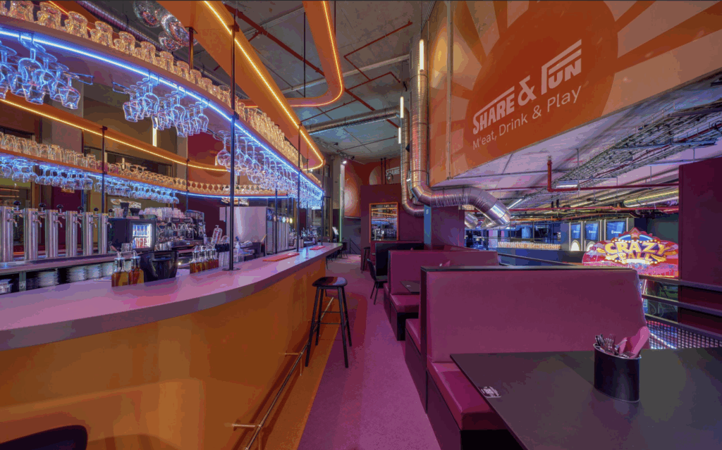 Darts, karaoke, pinball and pizza: Welcome to Brussels' brand new 'arcade-bar'