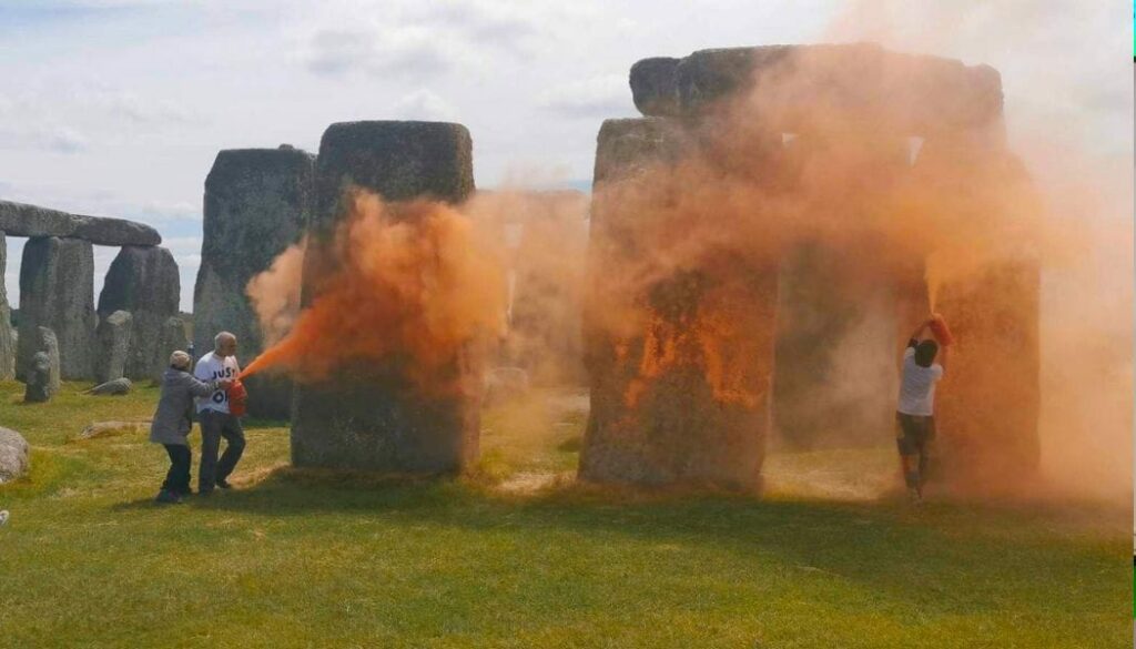 Just Stop Oil trio cleared over Stonehenge protest