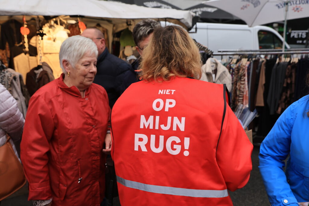 Socialist union action goes ahead despite far-right mayor ban