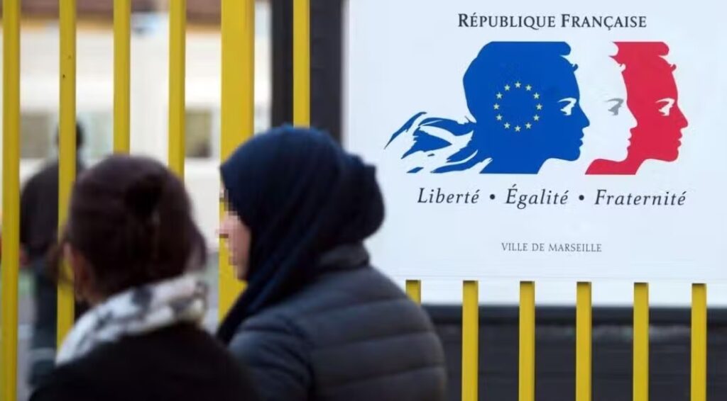 France sees migrant growth, rising racist incidents