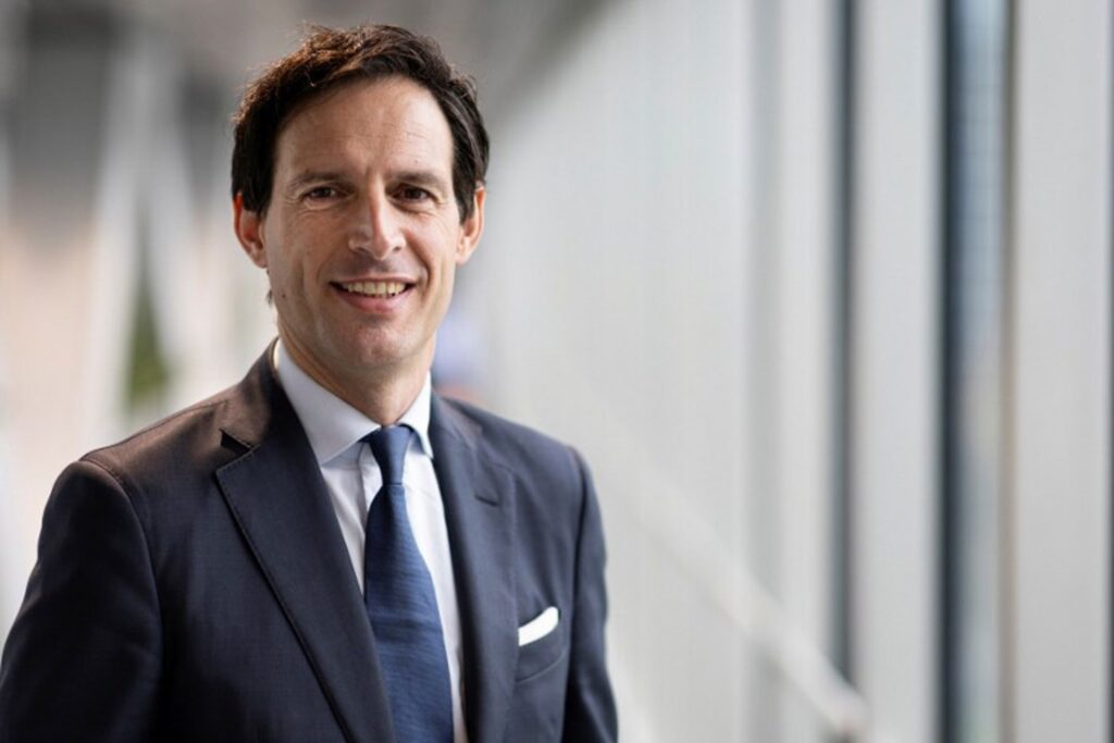 Carbon tax: Environment Commissioner proposes measures to limit price hikes