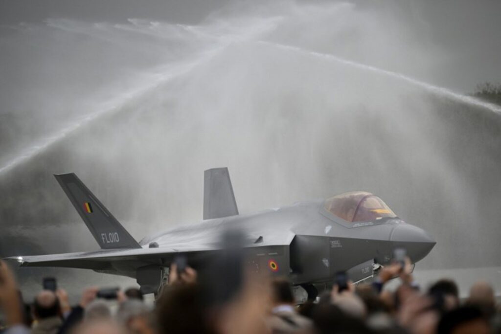 A fourth F-35 arrives in Belgium
