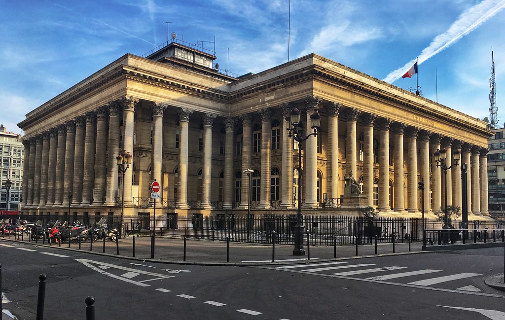 Paris stock exchange Star index sets new record