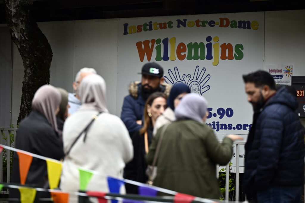Parents demand clarity on child sexual abuse at Anderlecht school