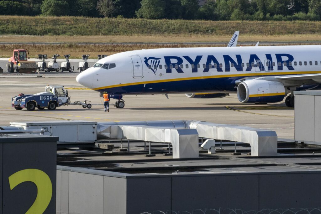 Ryanair scraps paper boarding passes as digital-only rule takes effect today