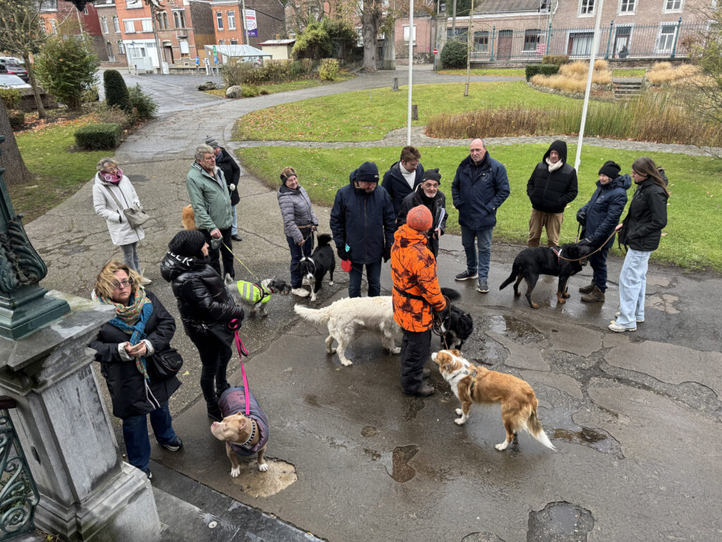 Demonstration in Amay against dog muzzling