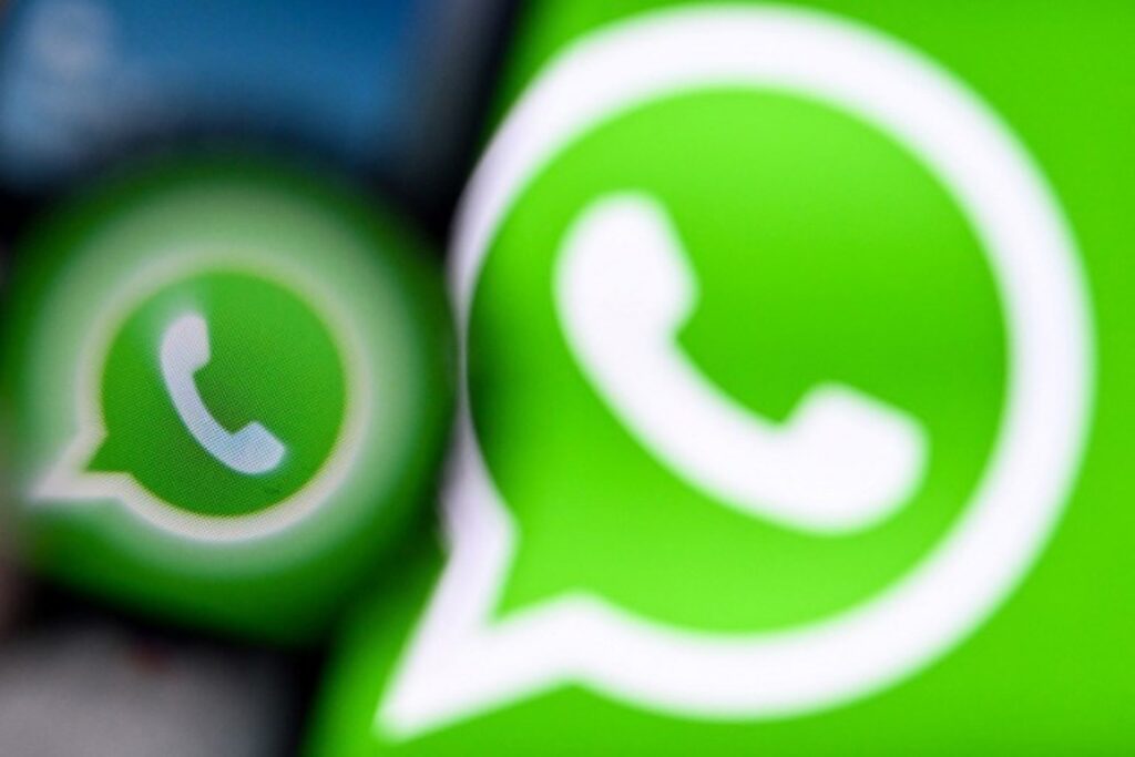 Russia threatens to 'completely block' WhatsApp
