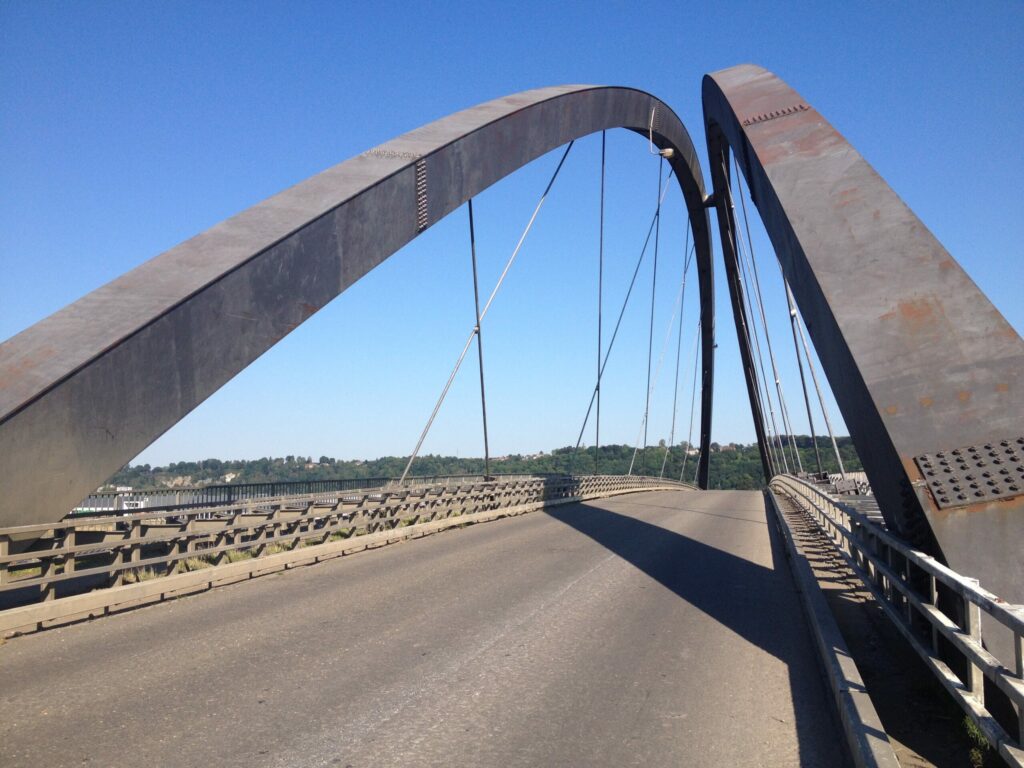 Hermalle-sous-Argenteau Bridge closed for 72 weeks from 5 January