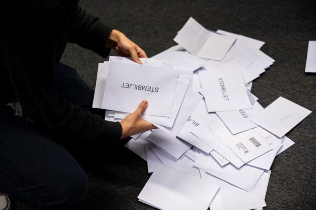 Dutch elections: D66, PVV control 26 seats each after overseas vote tally