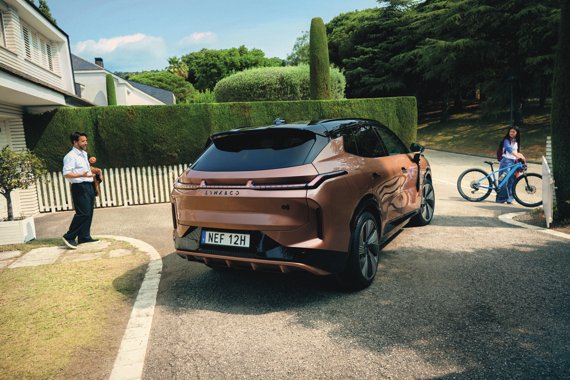 Lynk & Co is our official mobility partner, showcasing the new 08 model
