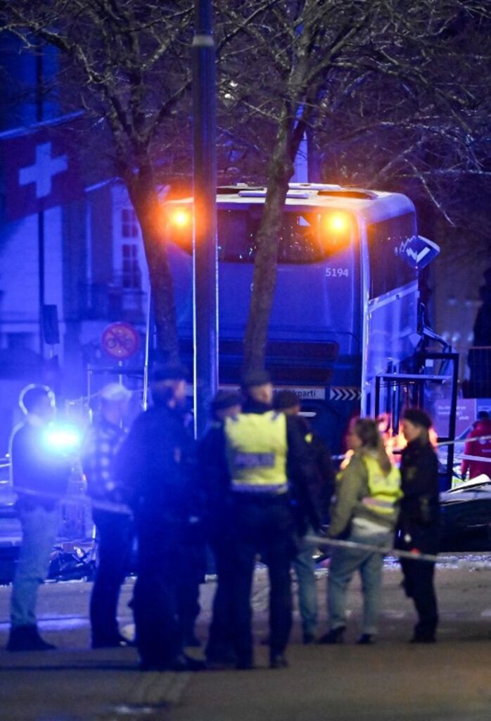 Three dead, three injured, in bus-stop crash in Stockholm