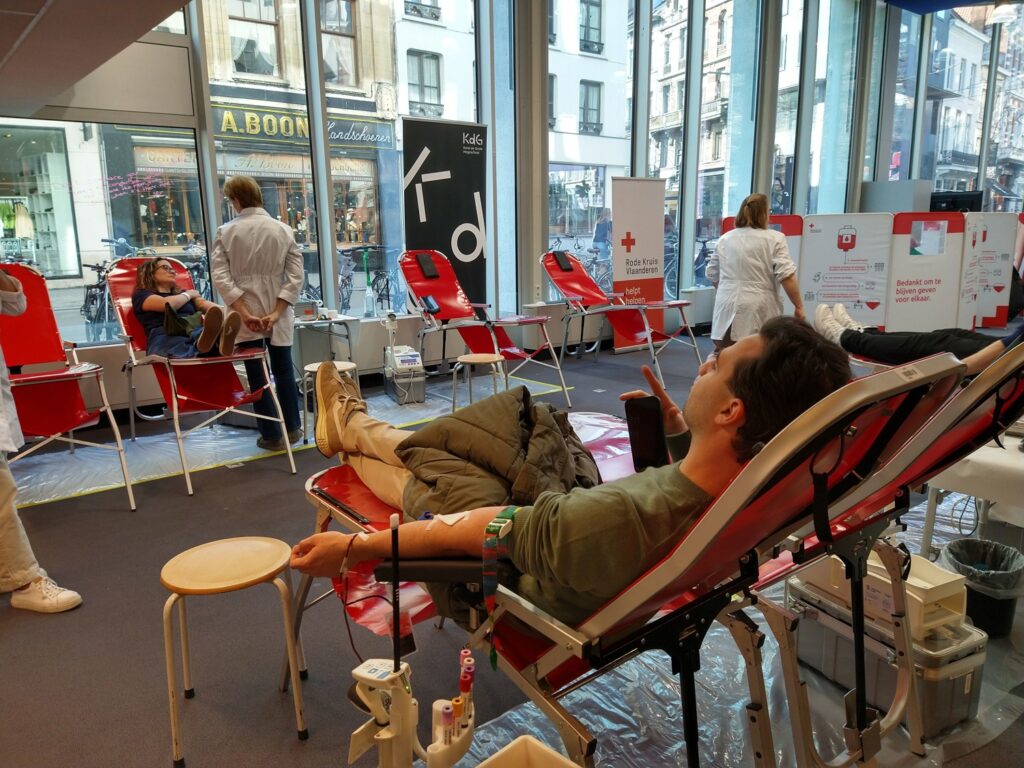 Red Cross-Flanders seeks thousands of donors over festive period