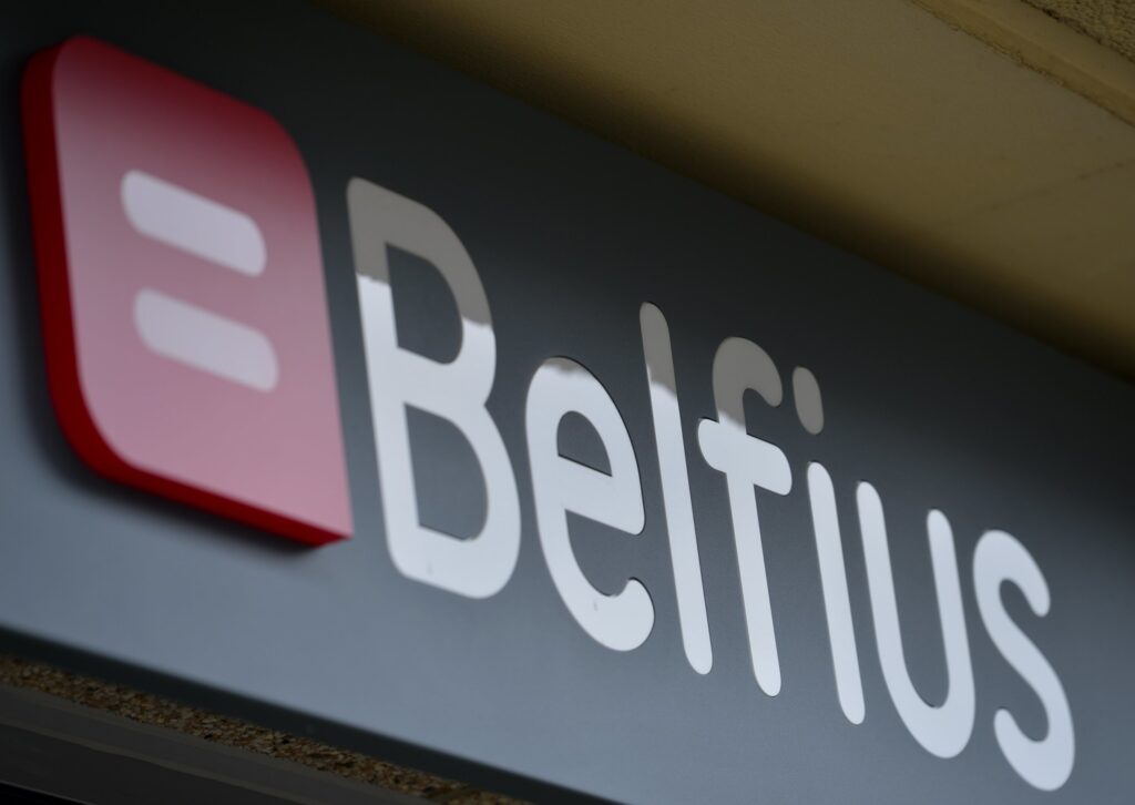 Belfius raises price of basic banking service