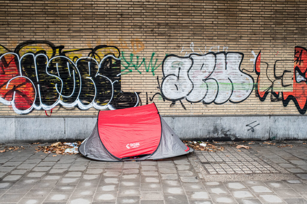 STIB calls for sustainable solutions to homelessness in Brussels