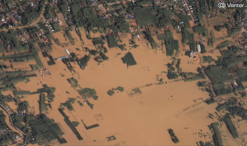 More than 1,000 dead in Asia after devastating floods