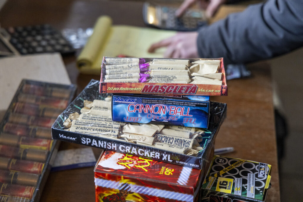 Two in three Dutch want full fireworks ban, Belgium may eye the decision