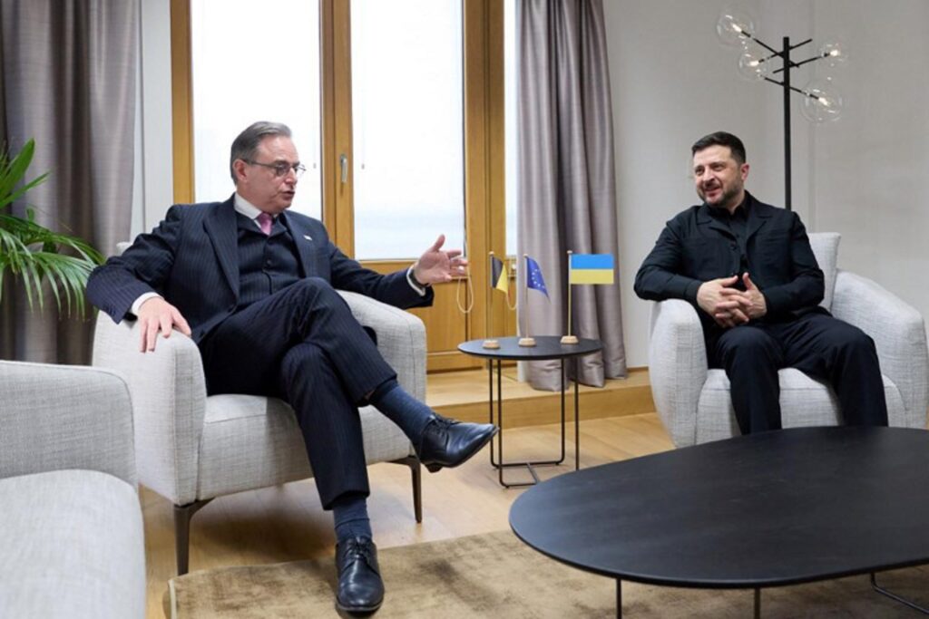 Zelensky welcomes 'positive sign' from De Wever as leaders meet at EU summit