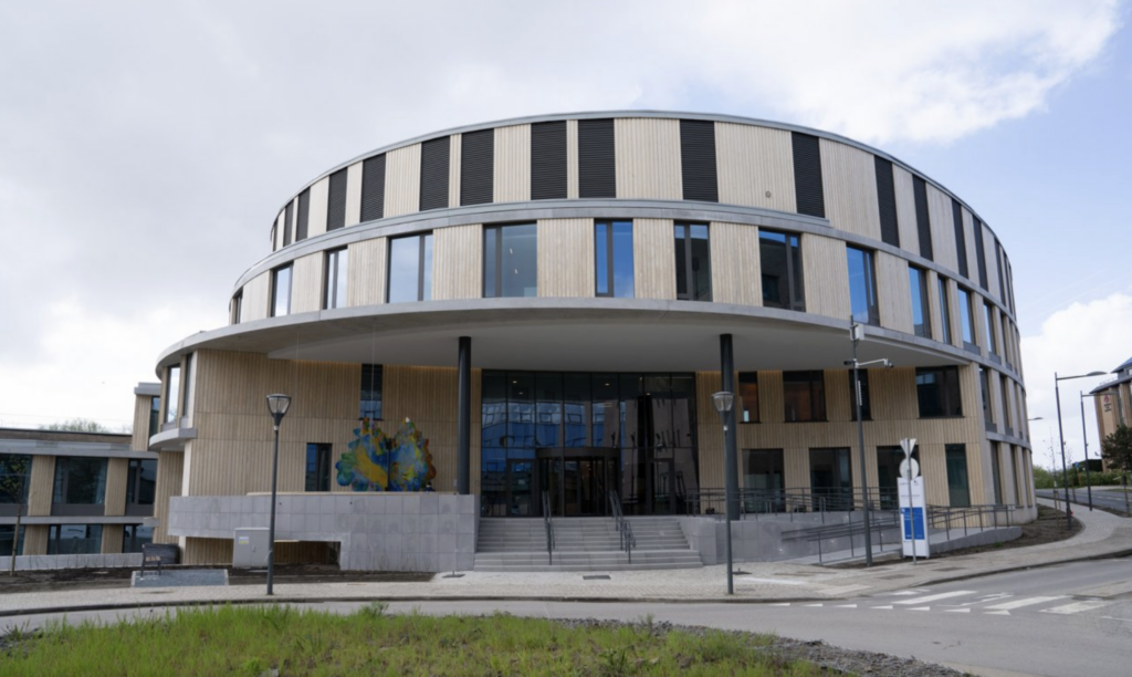 Two carers stabbed with scissors at Brussels hospital