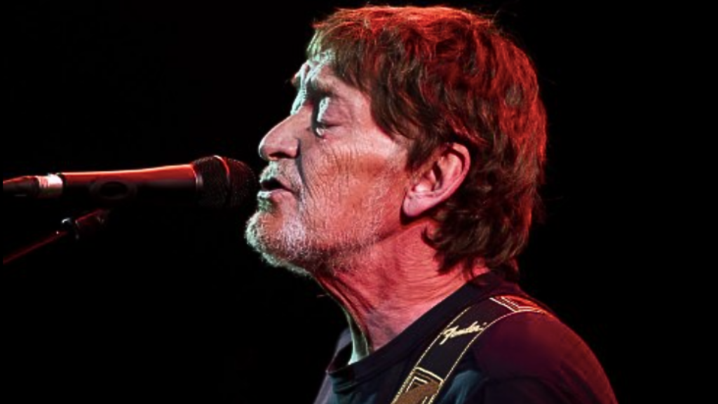 'Driving home for Christmas' singer dies at 74