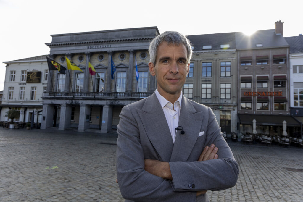 Mass protest against tax hikes in Flemish Brabant town
