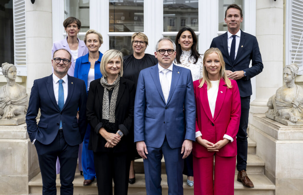 Social benefits: 'If gap between working and not working becomes too narrow, support measures will be reduced'