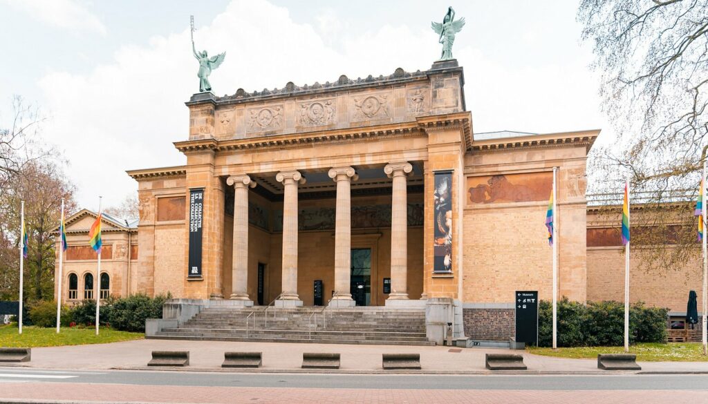 Art museum in Ghent reviews looted painting in WWII