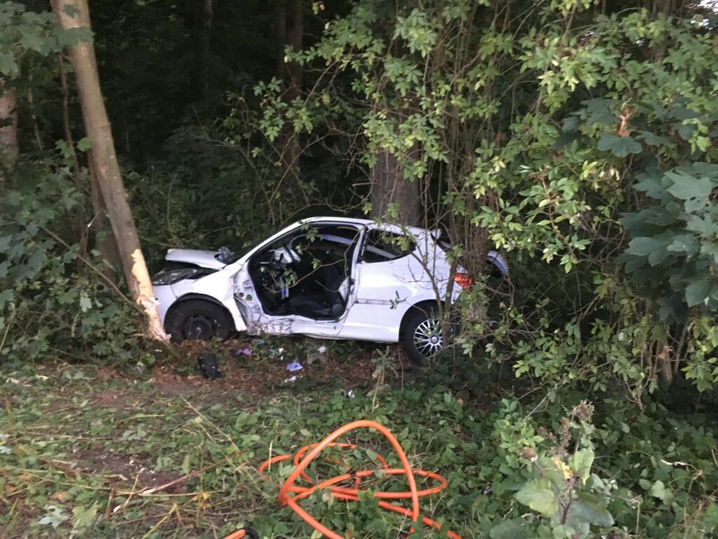 Van driver causes pileup on E34, injuring many people