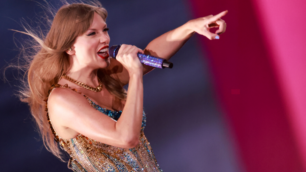 Taylor Swift inducted in Songwriters Hall of Fame
