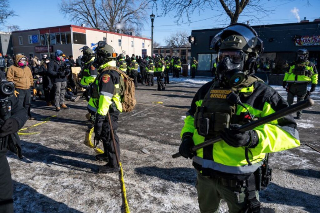 Minneapolis protests restart in US as ICE fatally shoots second victim