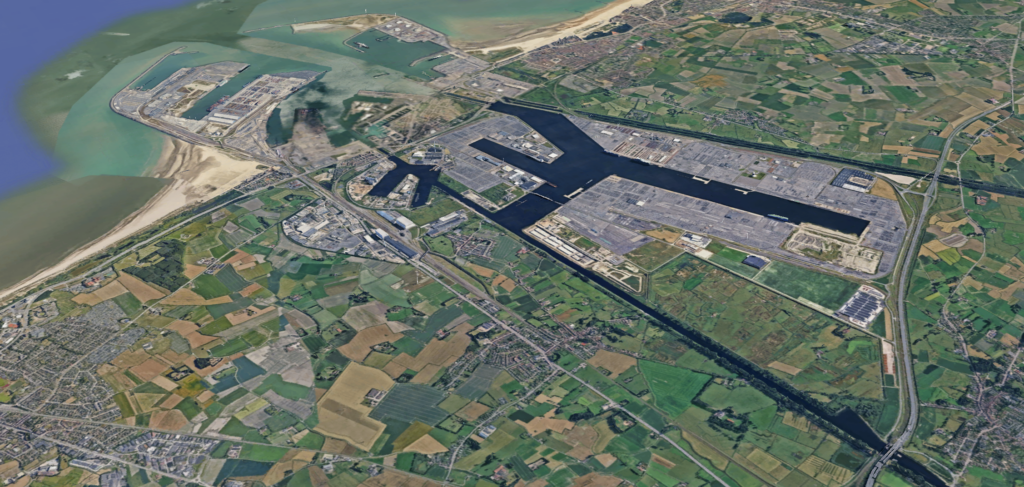 Man, 29, dies after crashing into electricity pole