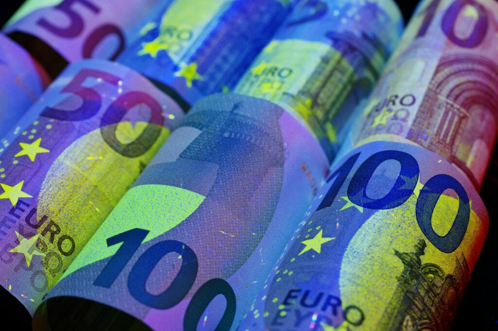 Government guarantees hit record highs in Netherlands, Finland