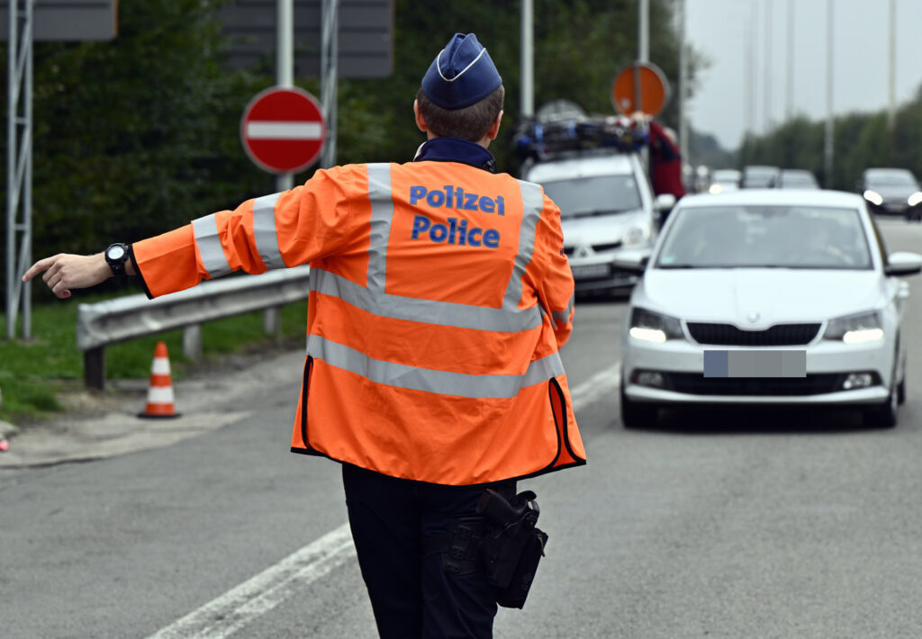 Belgian police call for 'weekend without alcohol and drugs behind the wheel'