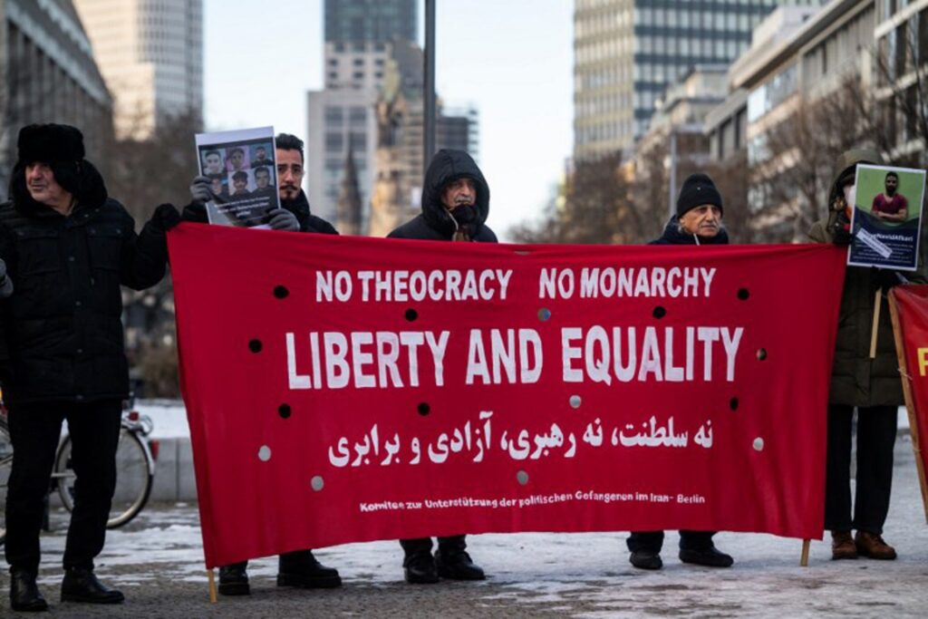 Thousands take to streets of Germany in support of Iranian protesters