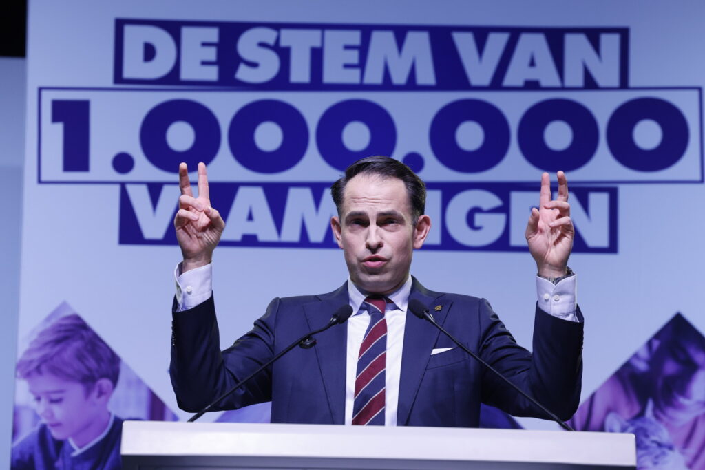 Far-right leader blames government for failed policies and taxes