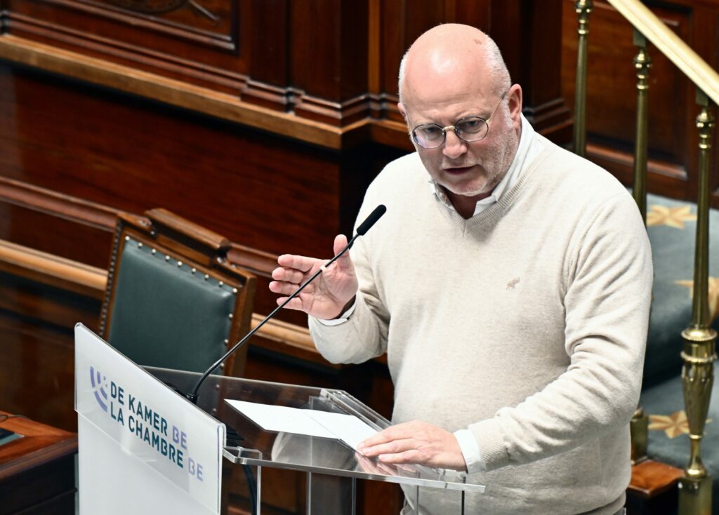 Rail strike 'unreasonable', says Transport Minister