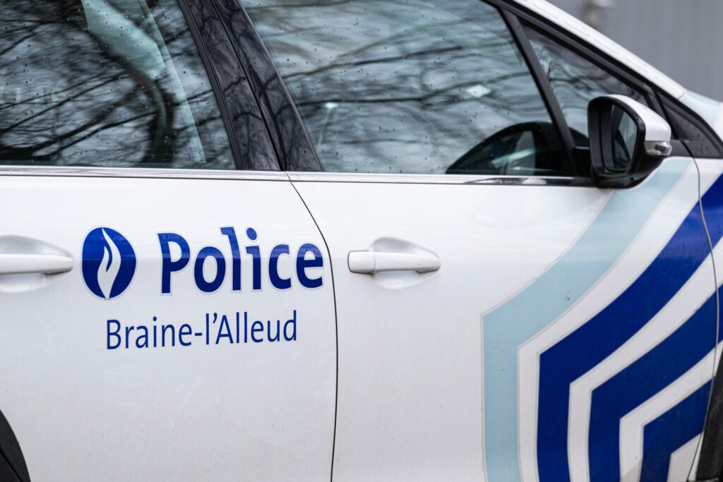 Several Belgian teenagers abducted and robbed at knifepoint in stolen car