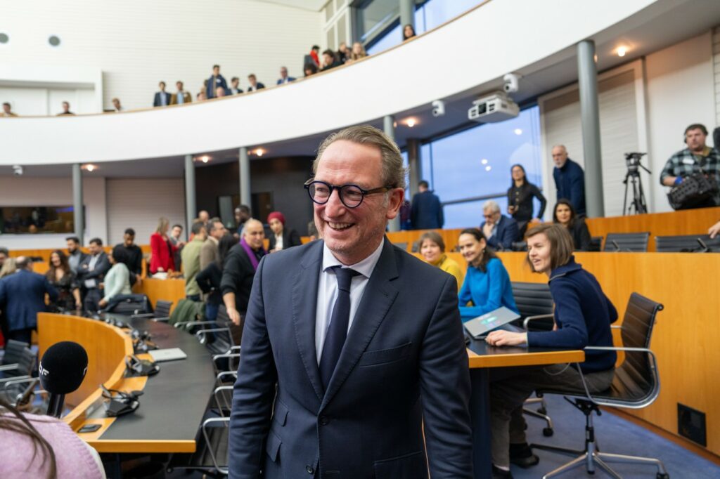 A true gentleman with bad Dutch: Who is Boris Dilliès, Brussels' surprise new Minister-President?