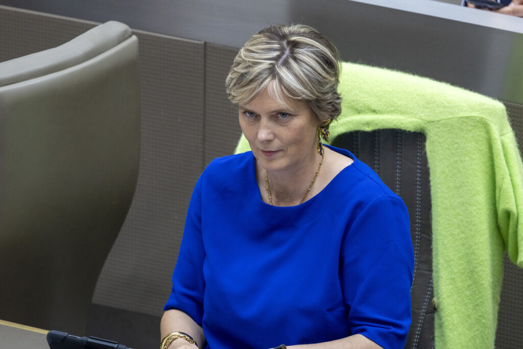 Housing loans should be contingent on knowledge of Dutch, says Flemish MP