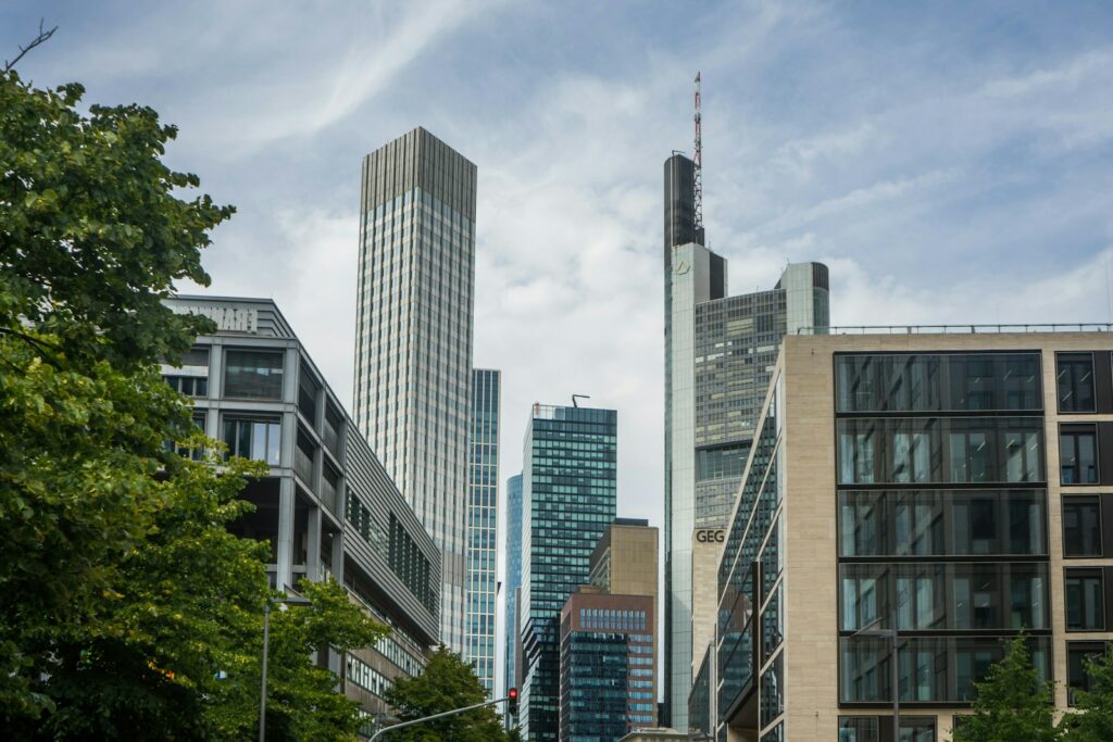 EU regulators tighten scrutiny on top financial leaders